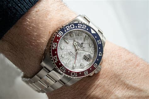 rolex red seconds hand white gold|rolex gmt master ii 18 ct.